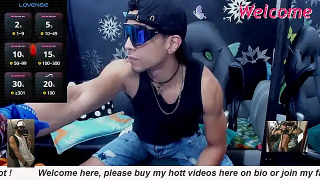 Snapshot of MikeRose94 chatting on 14, 2, 2026 MikeRose94 online show from 14, 2, 2026