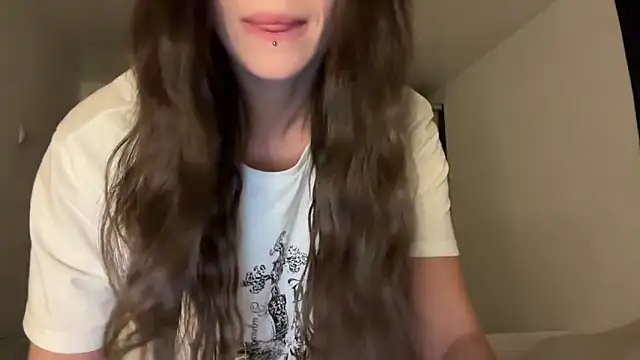 Snapshot of ur_molly chatting on 28, 9, 2025 ur molly online show from 28, 9, 2025