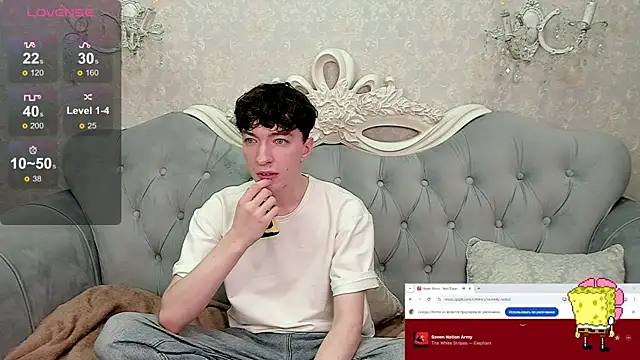 Snapshot of TrevorBenson chatting on 11, 9, 2025 TrevorBenson online show from 11, 9, 2025