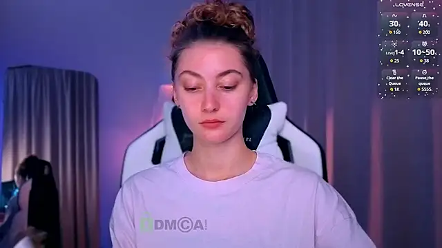 Snapshot of lady_curls chatting on 20, 9, 2025 lady curls online show from 20, 9, 2025