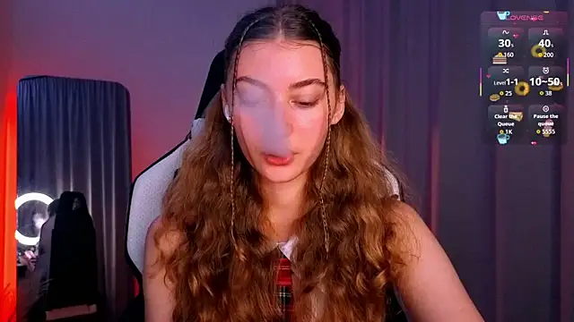 Snapshot of lady_curls chatting on 16, 10, 2025 lady curls online show from 16, 10, 2025