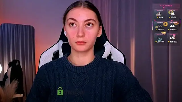 Snapshot of lady_curls chatting on 21, 11, 2025 lady curls online show from 21, 11, 2025