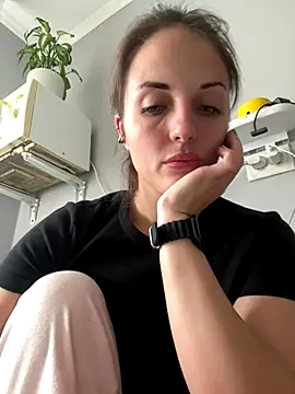 AmiLavs online show from 18, 10, 2025