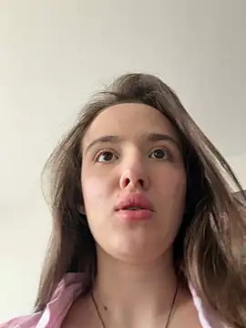 EmilyWi  online show from 5, 3, 2026