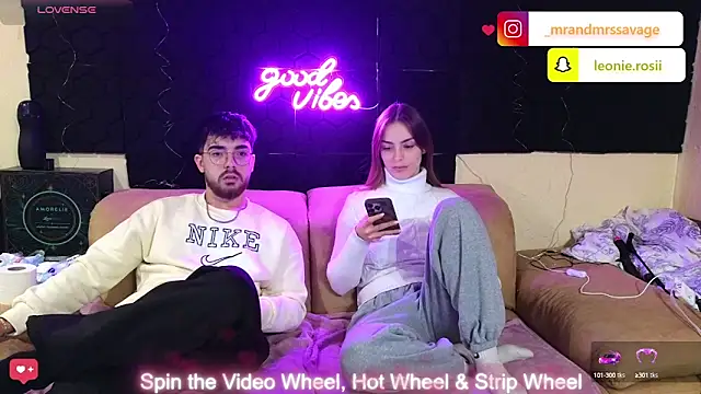 MrAndMrsSavage online show from 29, 12, 2024