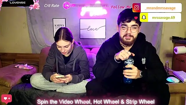 MrAndMrsSavage online show from 24, 1, 2025