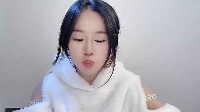 chloe-01 online show from 23, 11, 2025