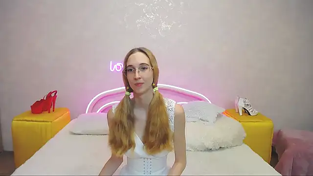 KlaryBrait online show from 27, 1, 2025