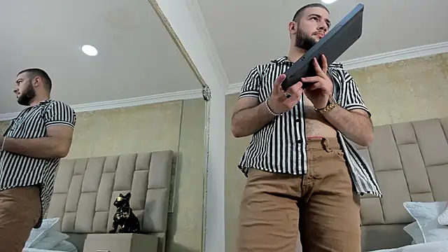 MaximusDick1  online show from 19, 10, 2025