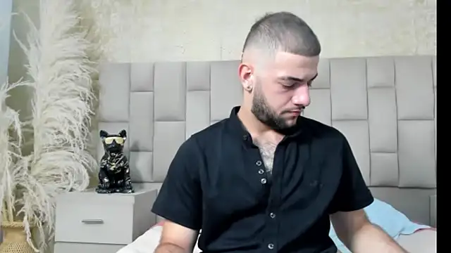 MaximusDick1  online show from 17, 12, 2025