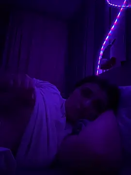 Jadelli online show from 9, 2, 2025