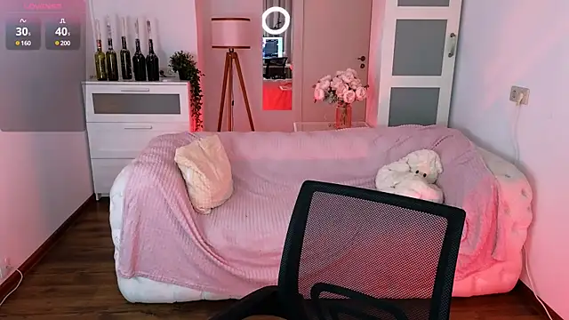 mei honey  online show from 25, 12, 2024