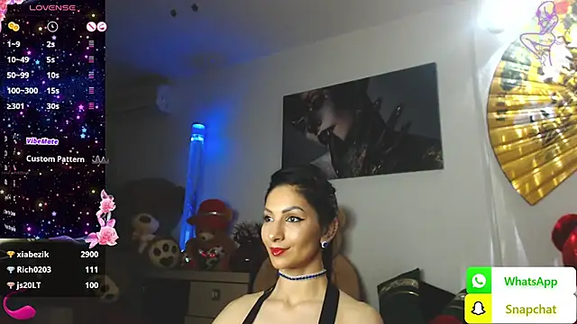 EvelynAisha online show from 19, 2, 2025