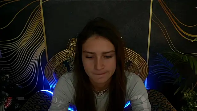 Snapshot of ValeryRoyale chatting on 8, 1, 2025 ValeryRoyale online show from 8, 1, 2025