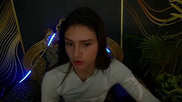 Snapshot of ValeryRoyale chatting on 4, 2, 2025 ValeryRoyale online show from 4, 2, 2025