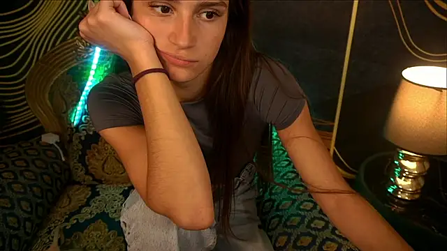 Snapshot of ValeryRoyale chatting on 8, 3, 2025 ValeryRoyale online show from 8, 3, 2025