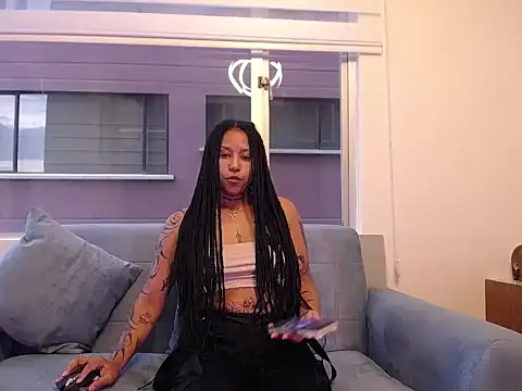 Snapshot of devi_black13_ chatting on 15, 10, 2025 devi black13 online show from 15, 10, 2025