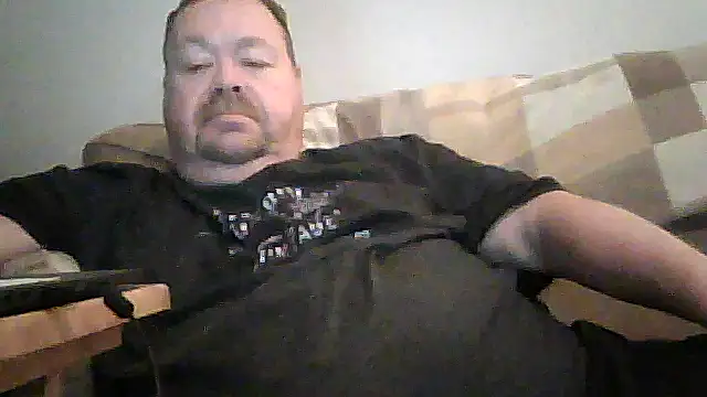 Snapshot of hitman_35 chatting on 8, 6, 2026 hitman 35 online show from 8, 6, 2026