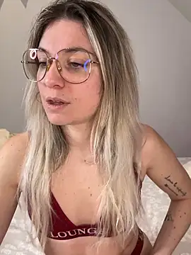 Snapshot of carlaaa chatting on 16, 2, 2026 carlaaa online show from 16, 2, 2026