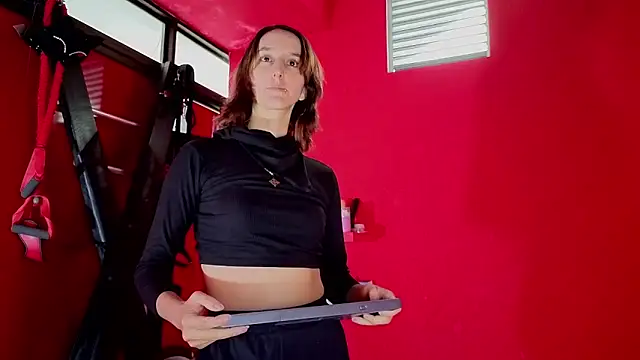 Snapshot of Ambar_Roux_ chatting on 5, 5, 2026 Ambar Roux online show from 5, 5, 2026
