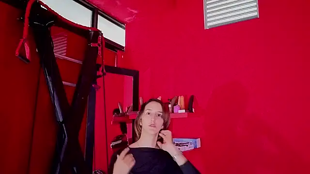 Snapshot of Ambar_Roux_ chatting on 26, 5, 2026 Ambar Roux online show from 26, 5, 2026