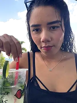 Snapshot of _Luana chatting on 18, 11, 2025 Luana online show from 18, 11, 2025