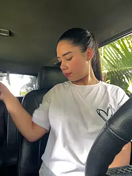 Snapshot of _Luana chatting on 3, 12, 2025 Luana online show from 3, 12, 2025