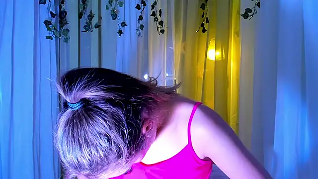 Lioneass online show from 6, 12, 2024