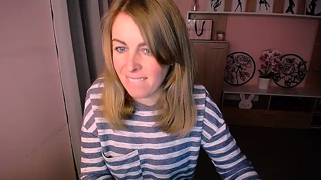 Hot Milady online show from 13, 1, 2025