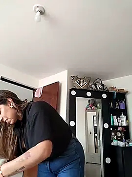 Snapshot of Katalina_S3xy chatting on 21, 2, 2025 Katalina S3xy online show from 21, 2, 2025