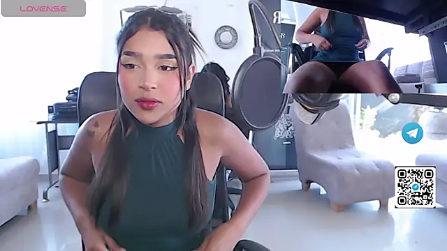 Snapshot of Mariangel_11 chatting on 22, 4, 2026 Mariangel 11 online show from 22, 4, 2026