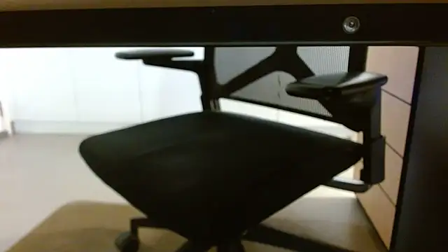 Snapshot of lovewalknaked chatting on 17, 11, 2025 lovewalknaked online show from 17, 11, 2025