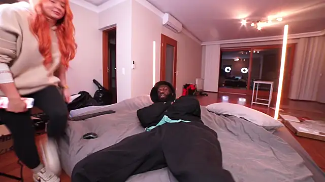 MacTroy online show from 14, 1, 2025