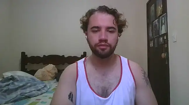 Snapshot of TomAlex chatting on 9, 2, 2025 TomAlex online show from 9, 2, 2025