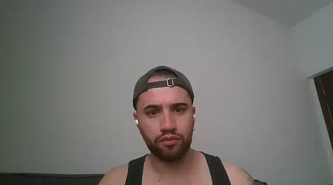 Snapshot of TomAlex chatting on 6, 3, 2025 TomAlex online show from 6, 3, 2025