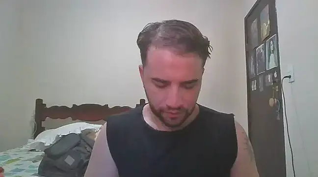 Snapshot of TomAlex chatting on 8, 3, 2025 TomAlex online show from 8, 3, 2025