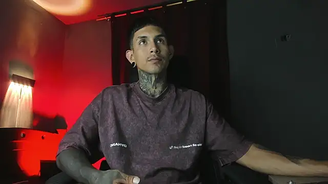 Travistanner 28 online show from 4, 4, 2026