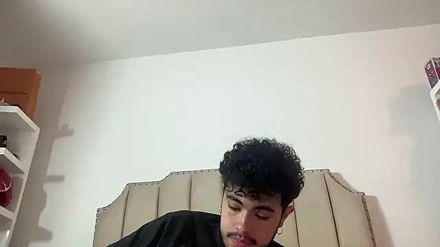 Snapshot of LFR29 chatting on 30, 1, 2025 LFR29 online show from 30, 1, 2025