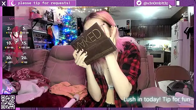 Snapshot of v3n0mb1t3z chatting on 28, 11, 2025 v3n0mb1t3z online show from 28, 11, 2025