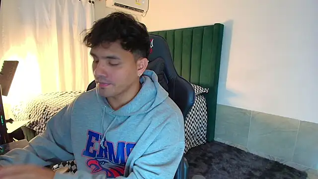 man dur07 online show from 22, 12, 2025