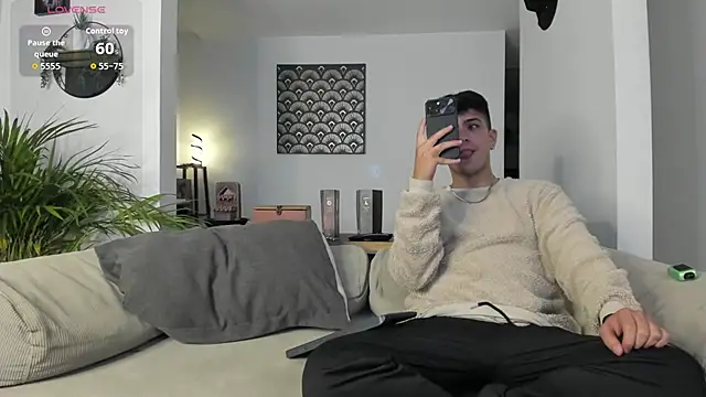 Snapshot of Ryan_Clark_ chatting on 4, 6, 2026 Ryan Clark online show from 4, 6, 2026