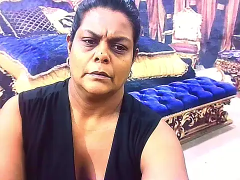 Snapshot of indianCherryPie chatting on 2, 11, 2025 indianCherryPie online show from 2, 11, 2025