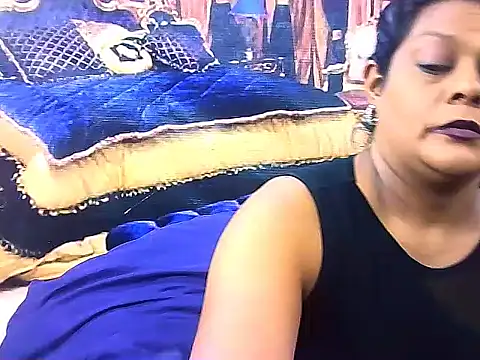 Snapshot of indianCherryPie chatting on 3, 11, 2025 indianCherryPie online show from 3, 11, 2025