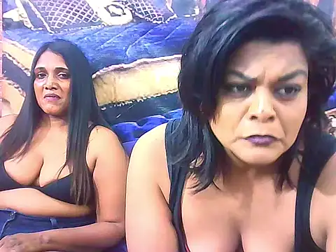 Snapshot of indianCherryPie chatting on 7, 11, 2025 indianCherryPie online show from 7, 11, 2025