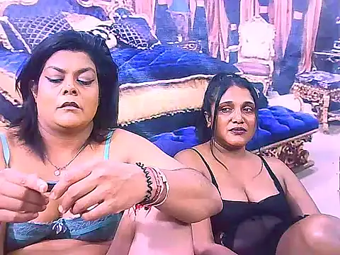 Snapshot of indianCherryPie chatting on 28, 11, 2025 indianCherryPie online show from 28, 11, 2025