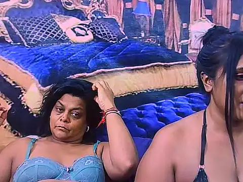 Snapshot of indianCherryPie chatting on 28, 11, 2025 indianCherryPie online show from 28, 11, 2025