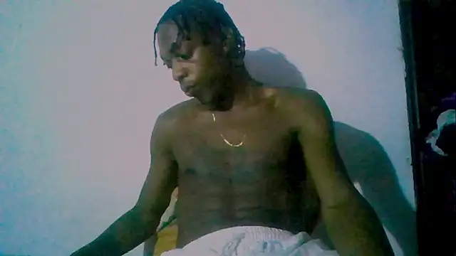 Snapshot of LarryCollin chatting on 1, 2, 2025 LarryCollin online show from 1, 2, 2025