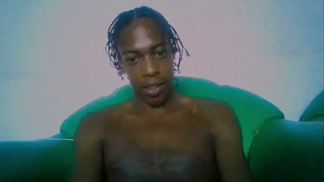 Snapshot of LarryCollin chatting on 1, 2, 2025 LarryCollin online show from 1, 2, 2025