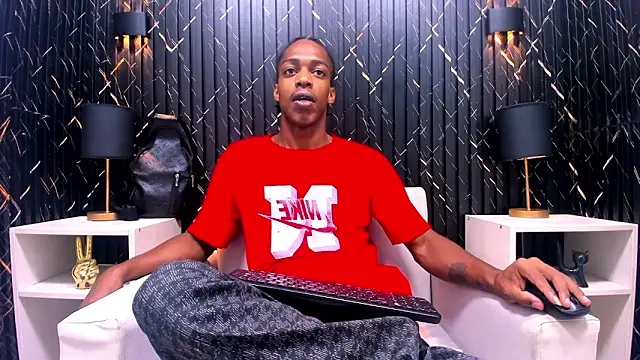 Snapshot of LarryCollin chatting on 1, 3, 2025 LarryCollin online show from 1, 3, 2025