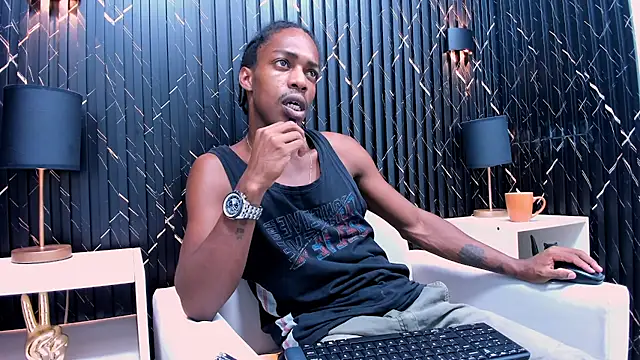 Snapshot of LarryCollin chatting on 9, 3, 2025 LarryCollin online show from 9, 3, 2025